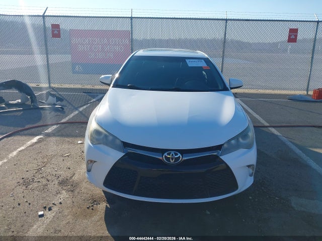 2015 Toyota Camry Se მანქანა იყიდება აუქციონზე, vin: 4T1BF1FK2FU073678, აუქციონის ნომერი: 44442444