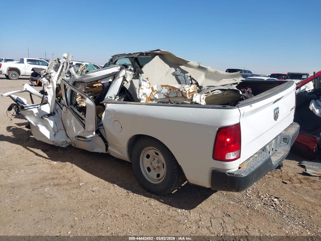 44442452 :رقم المزاد ، 1C6RR7ST5NS223845 vin ، 2022 Ram 1500 Classic Tradesman  4x4 6'4 Box مزاد بيع