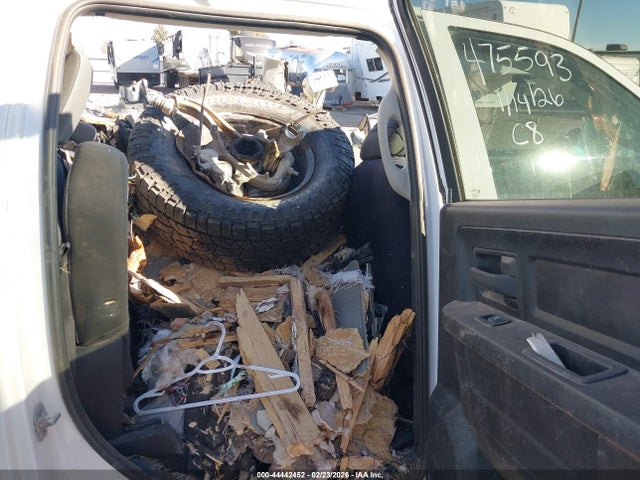 44442452 :رقم المزاد ، 1C6RR7ST5NS223845 vin ، 2022 Ram 1500 Classic Tradesman  4x4 6'4 Box مزاد بيع