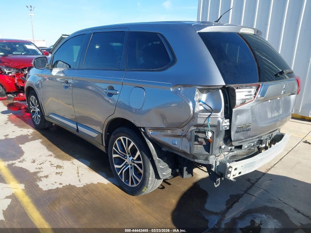 2016 MITSUBISHI OUTLANDER JA4AD3A32GZ050479 Photo 2