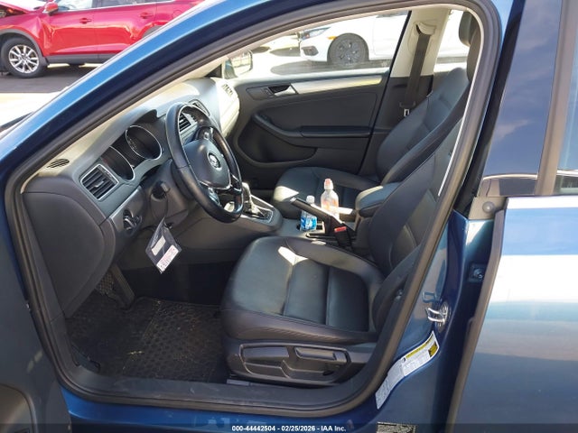 3VWD17AJ8FM231827 Volkswagen Jetta 1.8t Se