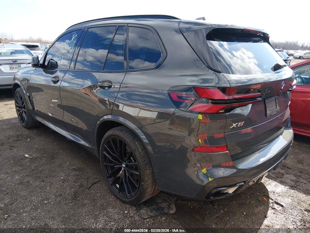 2024 BMW X5 5UX13EU05R9U03868 Photo 2