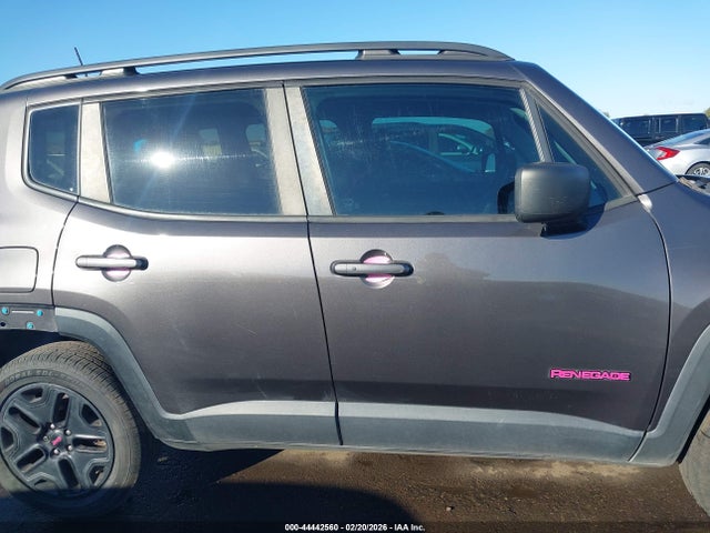 ZACCJBAB3JPH26971 Jeep Renegade Upland Edition 4x4