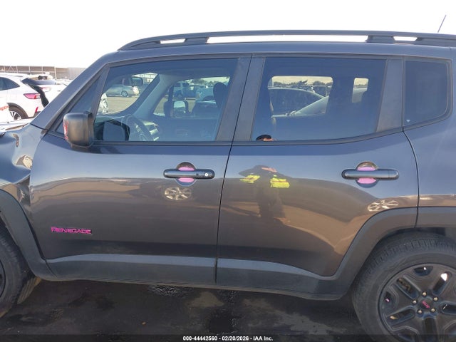ZACCJBAB3JPH26971 Jeep Renegade Upland Edition 4x4