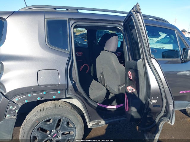 ZACCJBAB3JPH26971 Jeep Renegade Upland Edition 4x4