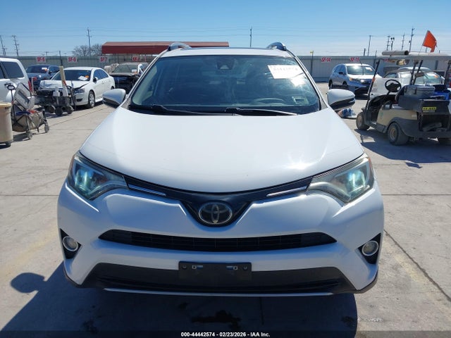 JTMWFREV9JJ749697 Toyota Rav4 Xle