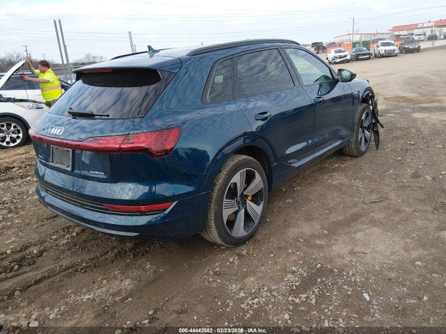 2022 AUDI E-TRON WA1LAAGE3NB022128 Photo 3