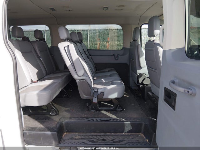 1FMZK1ZG9HKA14286 Ford Transit-150 Xlt