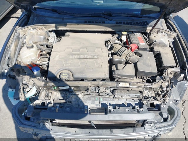 1LN6L9SK2H5603319 Lincoln Continental Select