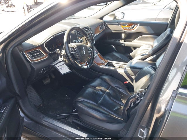 1LN6L9SK2H5603319 Lincoln Continental Select