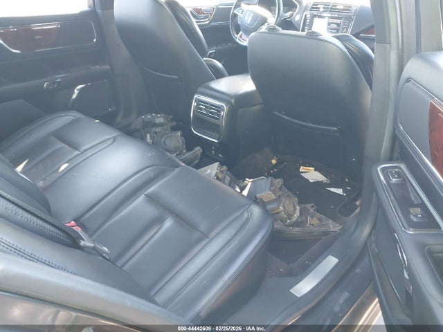 1LN6L9SK2H5603319 Lincoln Continental Select