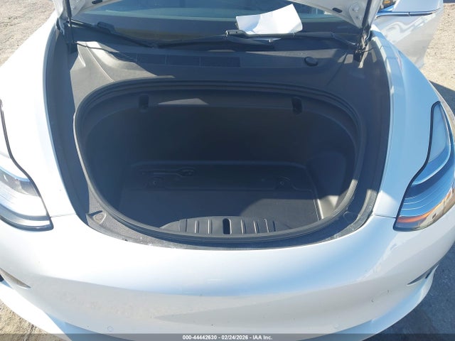 Продаж на аукціоні авто 2020 Tesla Model 3 Standard Range Plus Rear-wheel Drive/standard Range Rear-wheel Drive, vin: 5YJ3E1EA3LF706911, номер лоту: 44442630