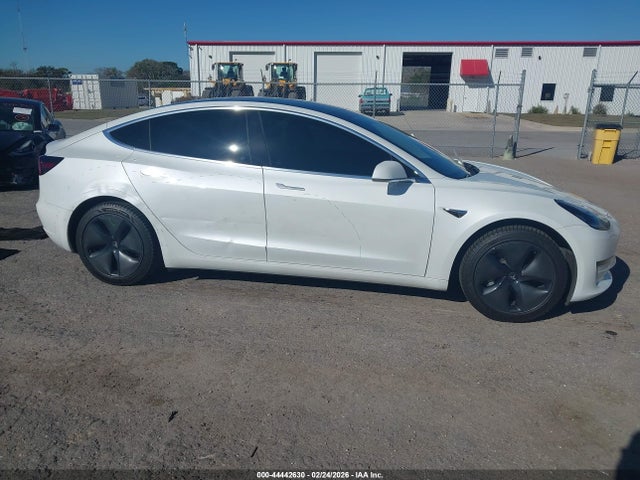 Продаж на аукціоні авто 2020 Tesla Model 3 Standard Range Plus Rear-wheel Drive/standard Range Rear-wheel Drive, vin: 5YJ3E1EA3LF706911, номер лоту: 44442630