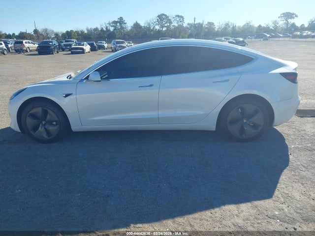 Продаж на аукціоні авто 2020 Tesla Model 3 Standard Range Plus Rear-wheel Drive/standard Range Rear-wheel Drive, vin: 5YJ3E1EA3LF706911, номер лоту: 44442630