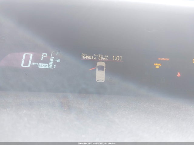JTDKDTB30E1070573 Toyota Prius C Three