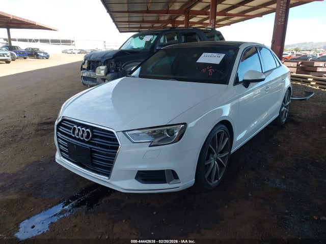 2018 AUDI A3 WAUAUGFF2J1011474 Photo 1