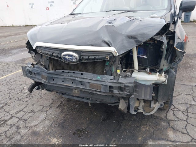 Subaru Forester 2.5i Premium 2016 JF2SJADC7GH552897 Image 6