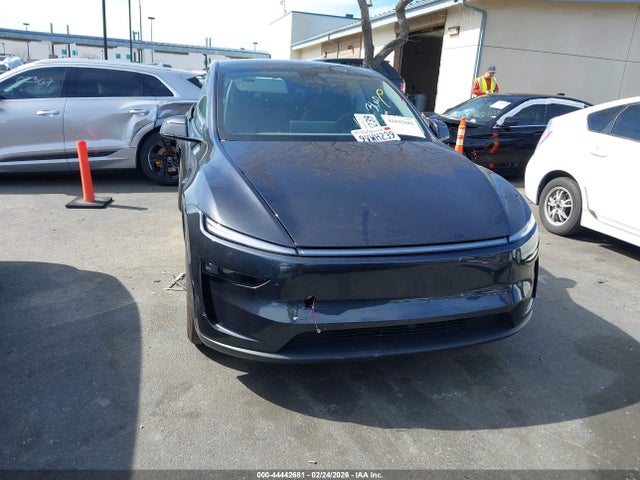 Продажа на аукционе авто 2026 Tesla Model Y Premium Rear-wheel Drive/standard Rear-wheel Drive, vin: 7SAYGDED5TF459762, номер лота: 44442681