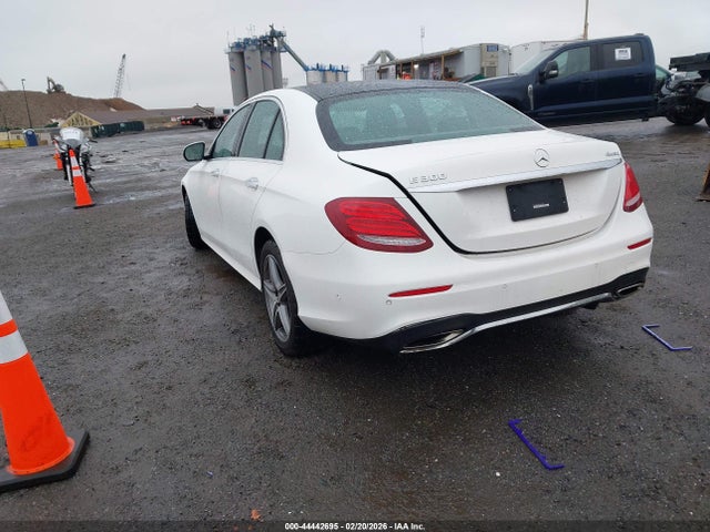 44442695 :رقم المزاد ، WDDZF4KB8HA067338 vin ، 2017 Mercedes-benz E 300 4matic مزاد بيع