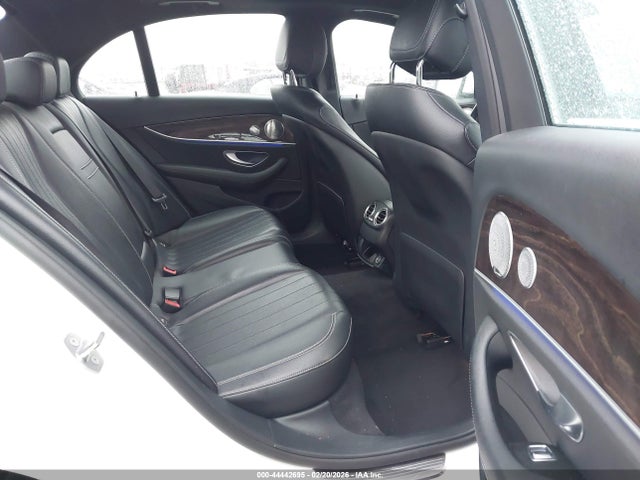 44442695 :رقم المزاد ، WDDZF4KB8HA067338 vin ، 2017 Mercedes-benz E 300 4matic مزاد بيع
