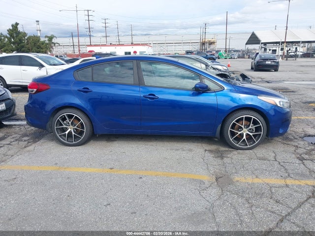 KIA FORTE LX 2018 3KPFK4A73JE186889 Image 13