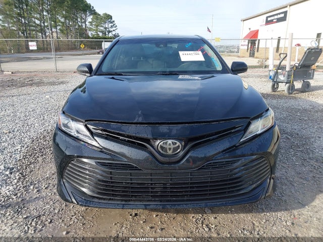 4T1B11HK2JU047845 Toyota CAMRY LE