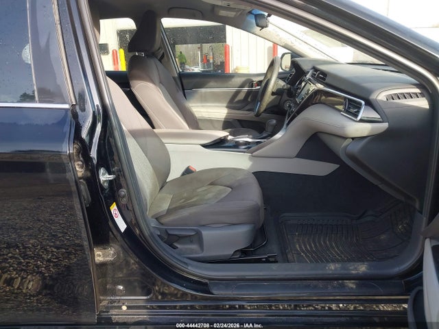 4T1B11HK2JU047845 Toyota CAMRY LE