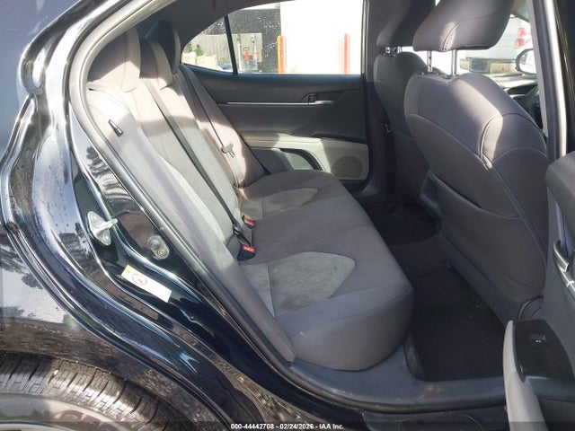 4T1B11HK2JU047845 Toyota CAMRY LE