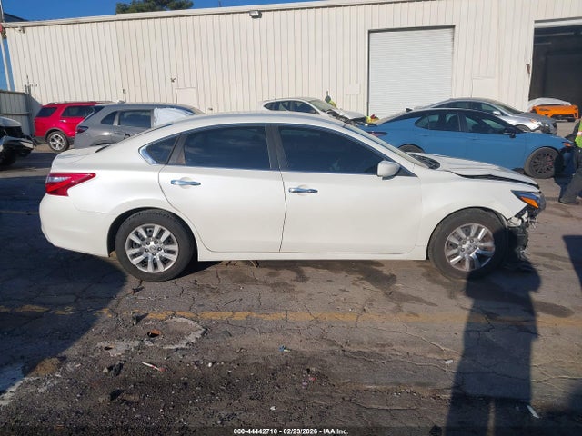 Продажа на аукционе авто 2017 Nissan Altima 2.5 S, vin: 1N4AL3AP8HC149233, номер лота: 44442710