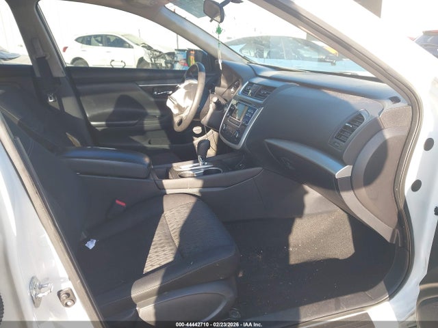 Продажа на аукционе авто 2017 Nissan Altima 2.5 S, vin: 1N4AL3AP8HC149233, номер лота: 44442710