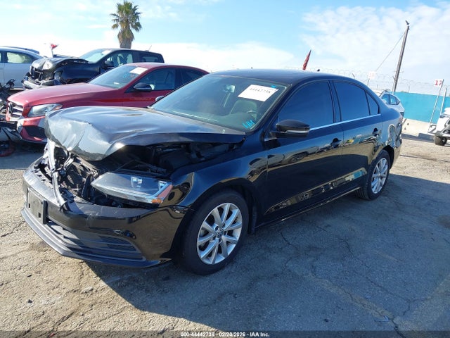 44442738 :رقم المزاد ، 3VWDB7AJ7HM365583 vin ، 2017 Volkswagen Jetta 1.4t Se مزاد بيع