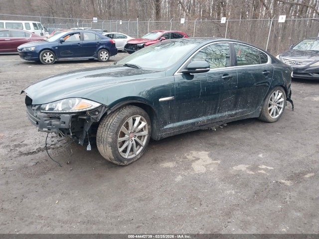 2015 JAGUAR XF SAJWA0FS4FPU68704 Photo 1