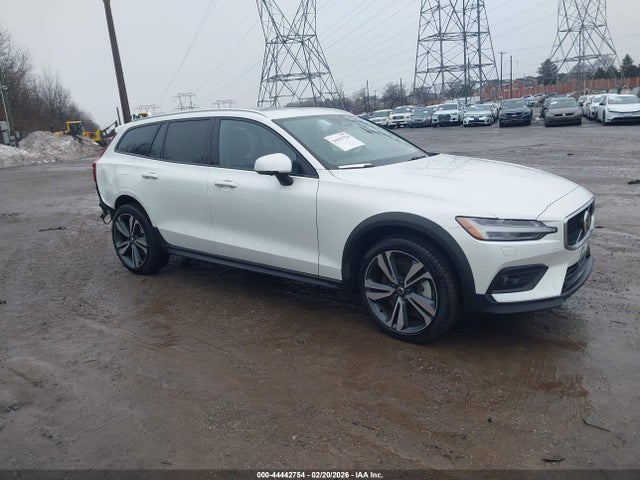 2025 VOLVO V60 CROSS COUNTRY YV4L12WK3S2148923