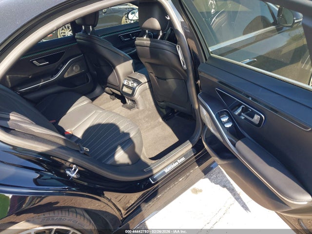 W1K6G6DB7NA159500 Mercedes-Benz S 500 4matic