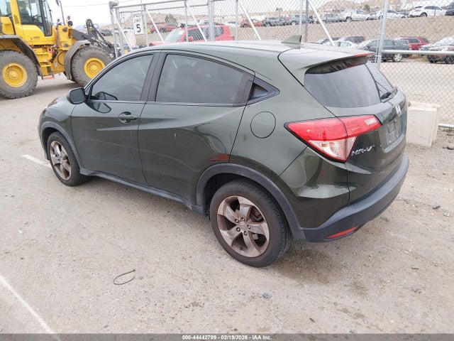 Honda HR-V LX 2017 3CZRU6H35HM702010 Image 3