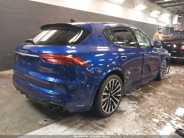 2023 Maserati Grecale Modena მანქანა იყიდება აუქციონზე, vin: ZN682AVM0P7413082, აუქციონის ნომერი: 44442800