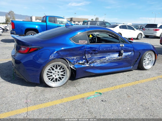 2025 TOYOTA GR86 JF1ZNBE10S9758110 Photo 3