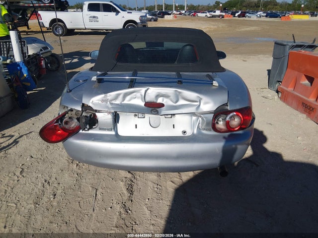 Продаж на аукціоні авто 2002 Mazda Mx-5 Miata Cloth/ls/se, vin: JM1NB353820232806, номер лоту: 44442850