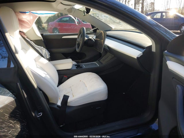 2024 TESLA MODEL Y 7SAYGDEE0RA334912 Photo 4