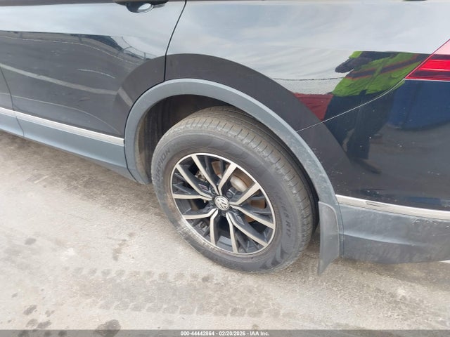 Aukcja sprzedaży 2021 Volkswagen Tiguan 2.0t Se/2.0t Se R-line Black/2.0t Sel, vin: 3VV2B7AX4MM114059, numer aukcji: 44442864