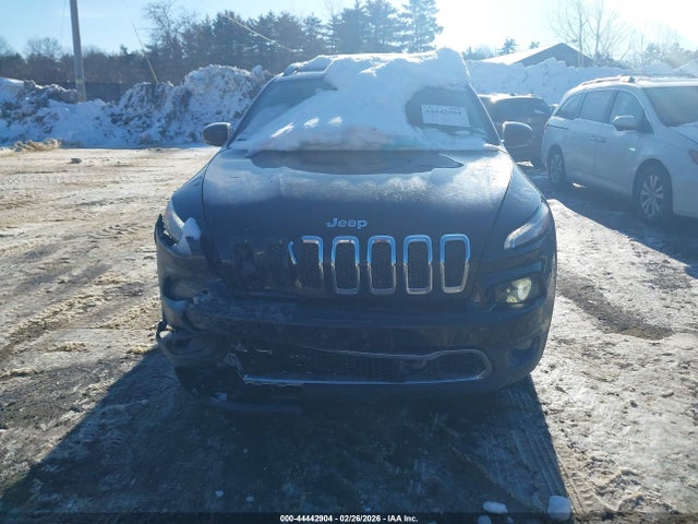 1C4PJMDBXHW562298 Jeep Cherokee Limited 4x4