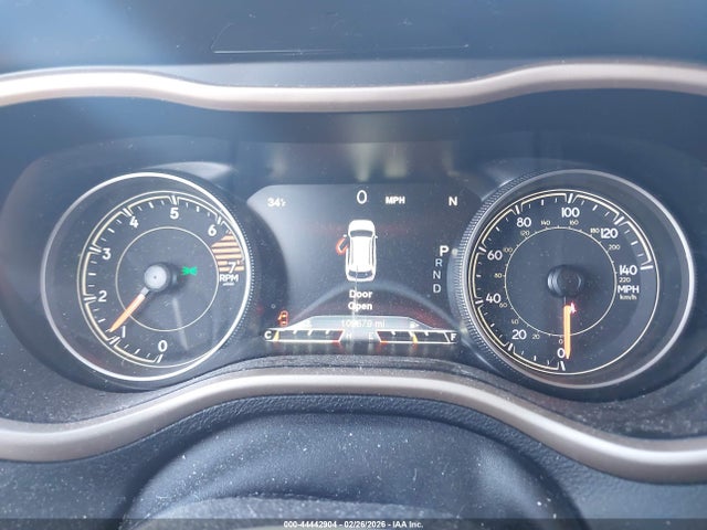 1C4PJMDBXHW562298 Jeep Cherokee Limited 4x4