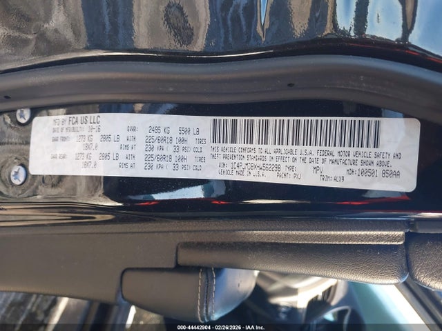 1C4PJMDBXHW562298 Jeep Cherokee Limited 4x4