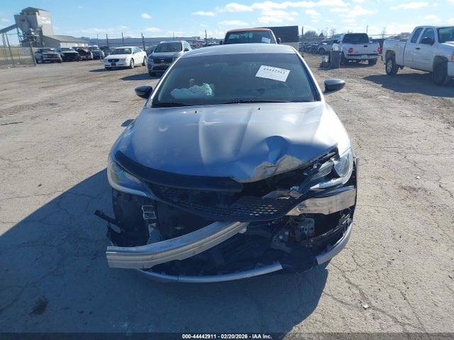 2017 Chrysler 200 Touring მანქანა იყიდება აუქციონზე, vin: 1C3CCCFB2HN509296, აუქციონის ნომერი: 44442911