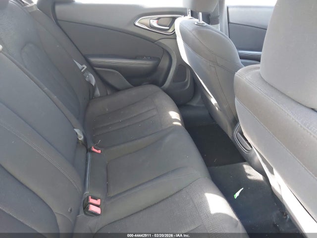 2017 Chrysler 200 Touring მანქანა იყიდება აუქციონზე, vin: 1C3CCCFB2HN509296, აუქციონის ნომერი: 44442911