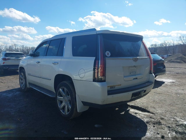2016 CADILLAC ESCALADE 1GYS4BKJ3GR194814 Photo 2