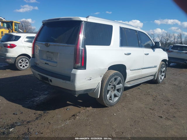 2016 CADILLAC ESCALADE 1GYS4BKJ3GR194814 Photo 3