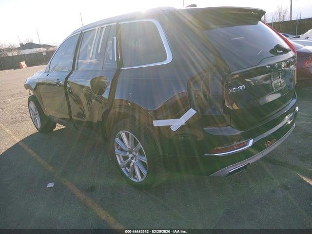 2016 VOLVO XC90 YV4A22PLXG1027590 Photo 2