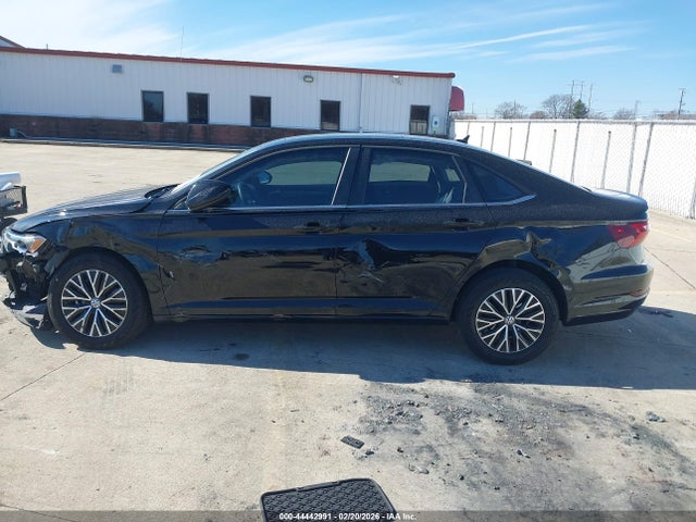 44442991 :رقم المزاد ، 3VWC57BU2MM029782 vin ، 2021 Volkswagen Jetta 1.4t R-line/1.4t S/1.4t Se مزاد بيع