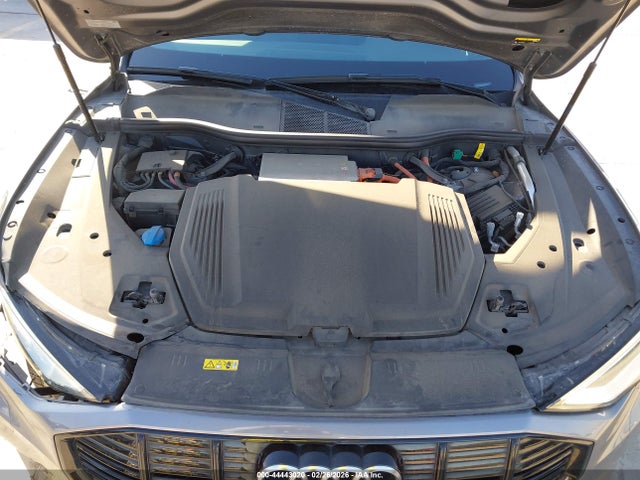 2021 AUDI E-TRON WA1AAAGE7MB012482 Photo 9